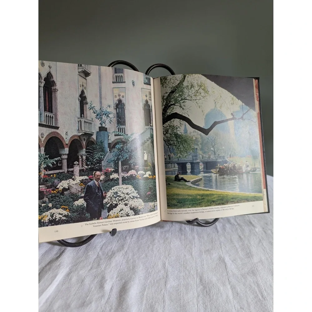 The USA in Color by the editors of HOLIDAY, 1956 Edition